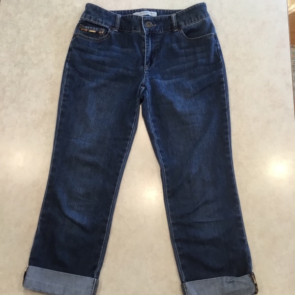 CHICO’S ULTIMATE FIT PLATINUM DENIM CROP JEANS - Picture 1 of 7